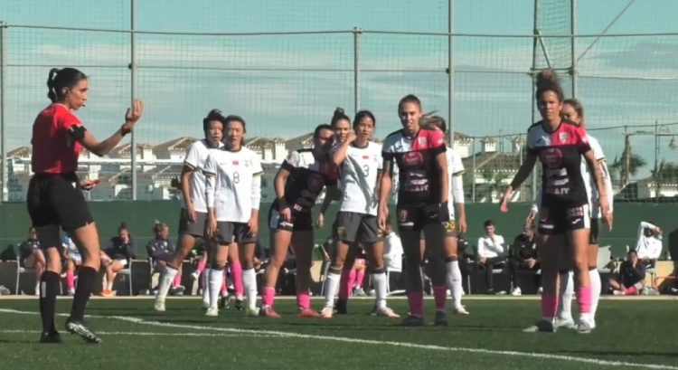  唐佳麗梅開二度、邵子欽破門，中國女足3-2擊敗Alhama俱樂部女足