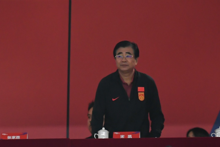  北青體育：宋凱、許基仁探班U20國(guó)青，將全程陪伴征戰(zhàn)U20亞洲杯